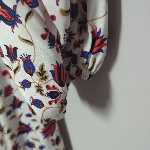 Banana Republic Factory White Floral Long Sleeve Dress - Picture 4 of 7